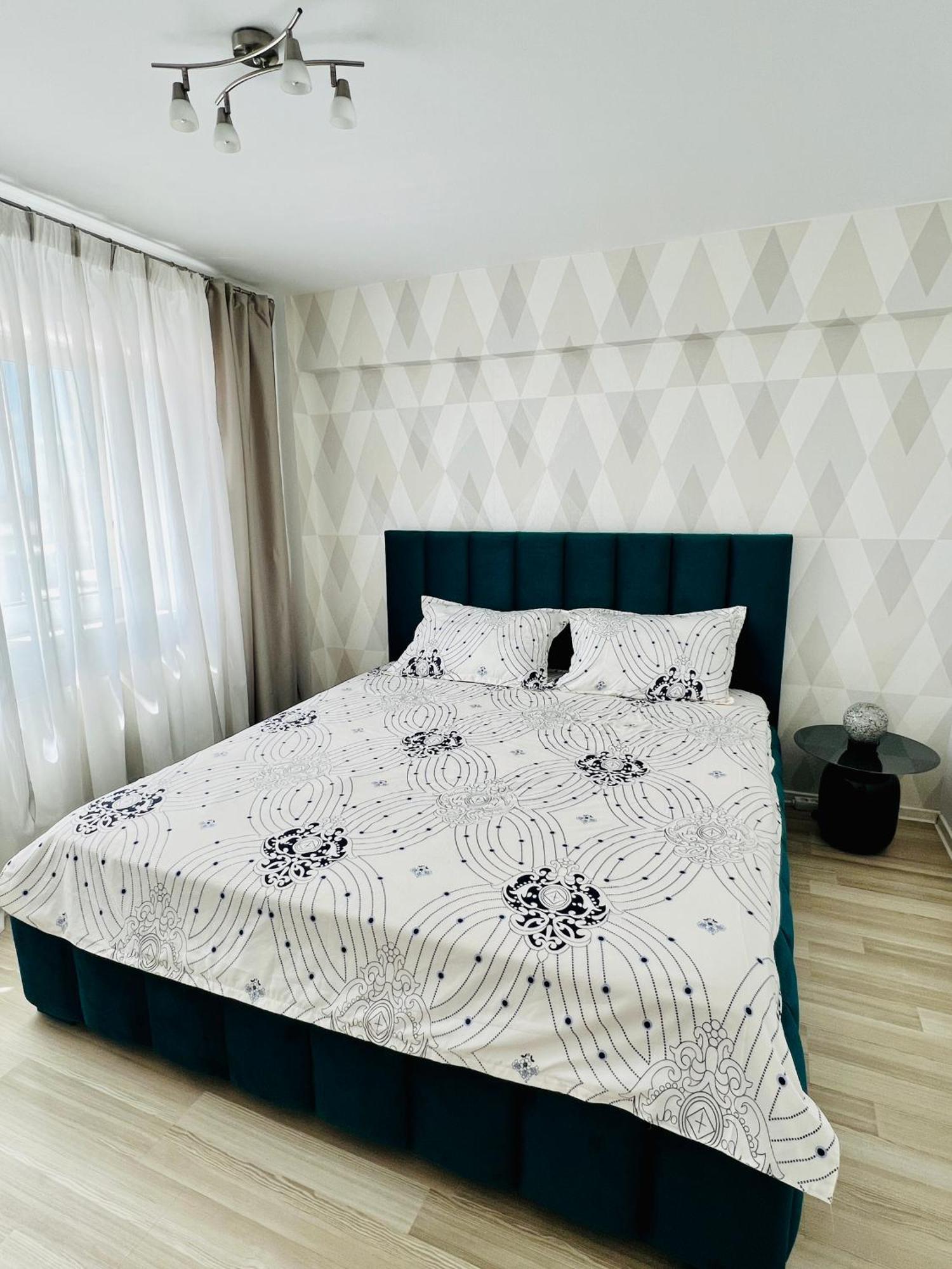 Panoramic M&M Apartment Suceava Esterno foto